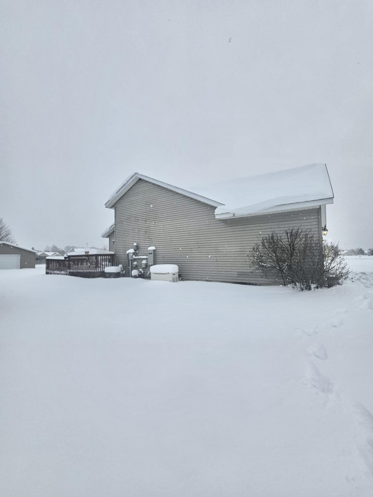 53427 Ridgeview Circle Paw Paw, MI 49079 - Photo 38 of 38 att.1lSw0aDWzgBHpyM3NdeDTqTLhTiFpnDmu-Sw