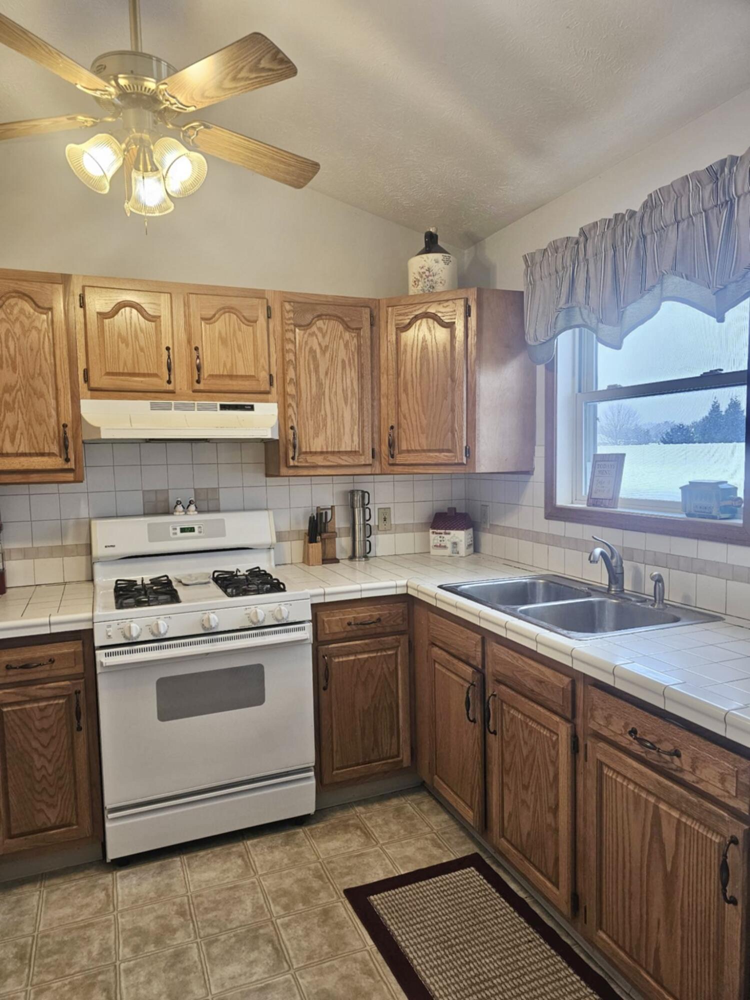 53427 Ridgeview Circle Paw Paw, MI 49079 - Photo 6 of 38 att.I3Ks_7fkCy7MIlPlse2UY7Au5eiuFlr1KQqO