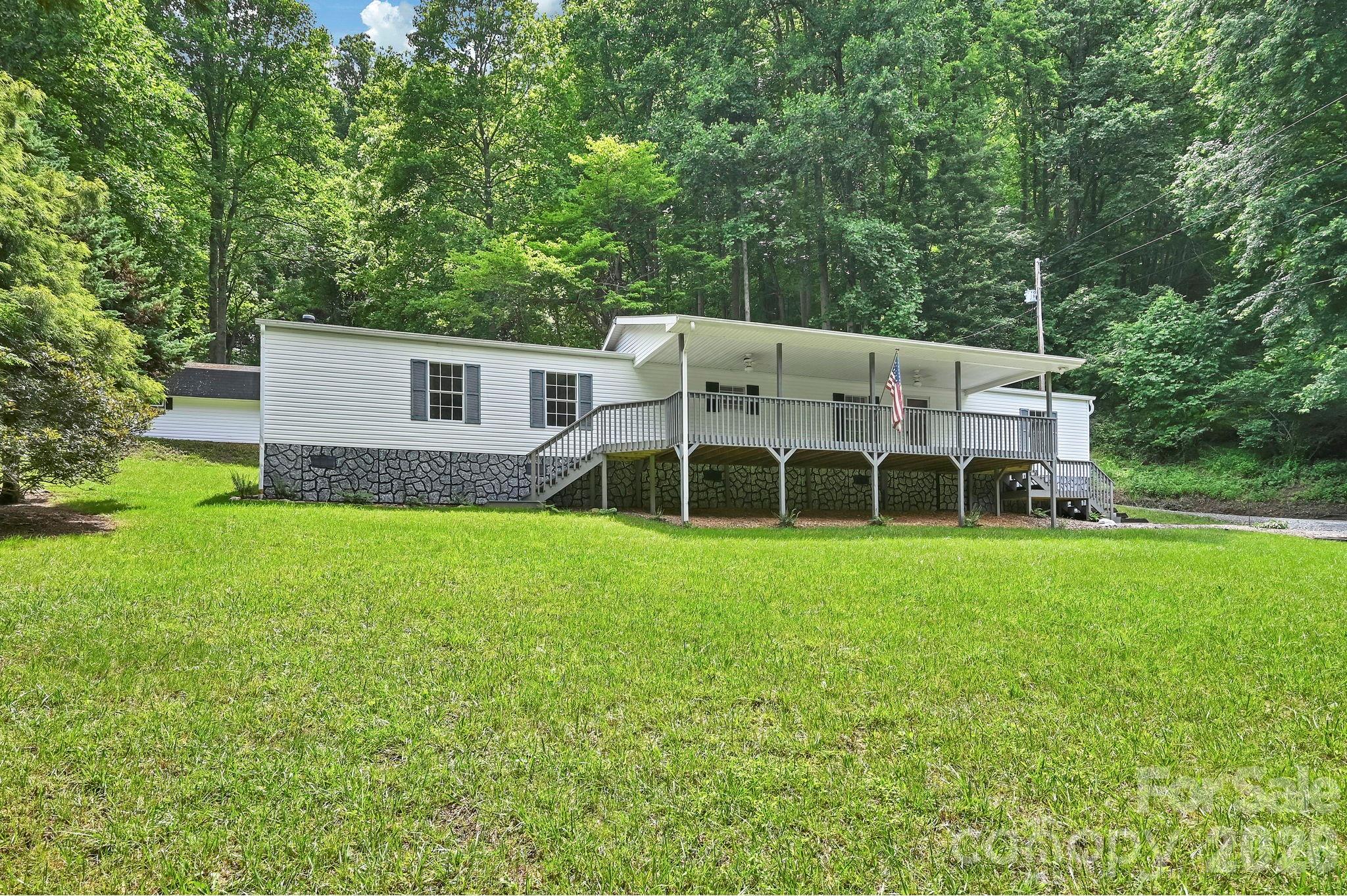 1191 Fisher Branch Road Marshall, NC 28753 - Photo 13 of 37