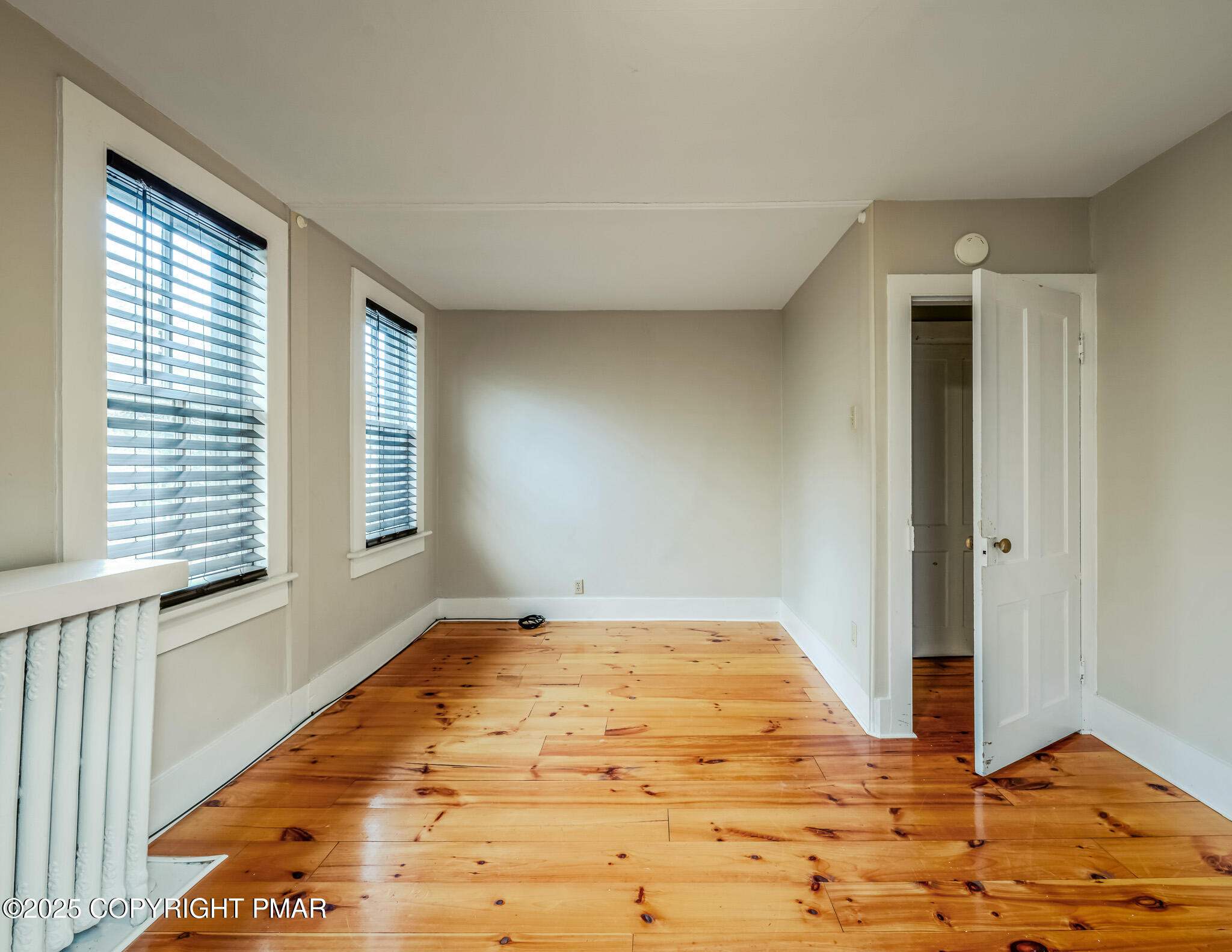 703 Scott Street Stroudsburg, PA 18360 - Photo 13 of 27 a view of empty room with window