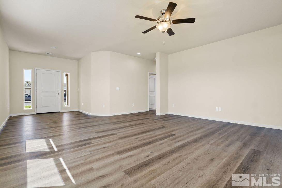 5091 Neumann Drive Reno, NV 89506 - Photo 14 of 18 Photo 16
