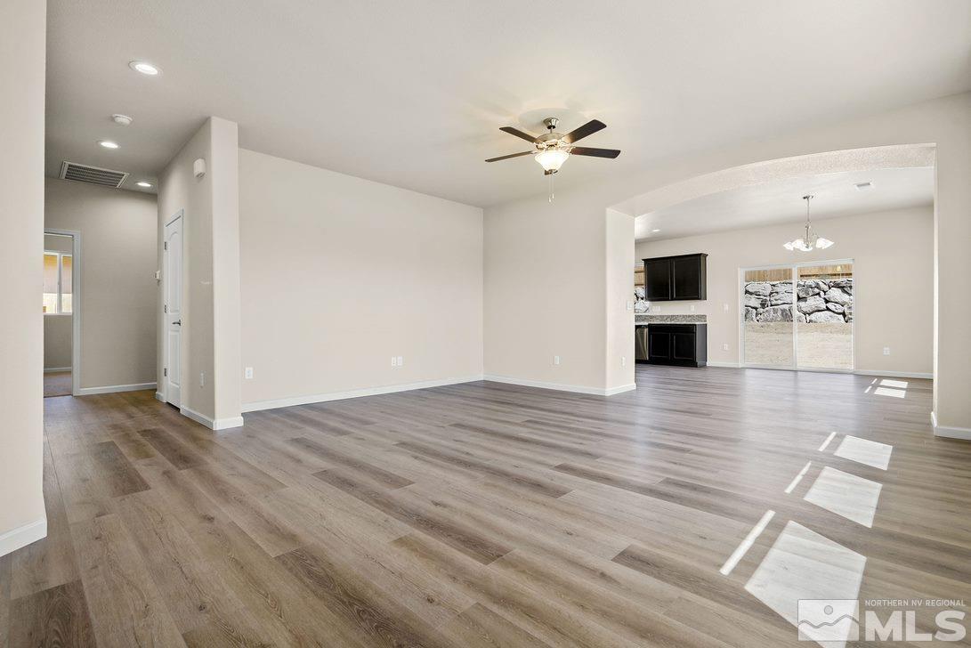 5091 Neumann Drive Reno, NV 89506 - Photo 4 of 18 Photo 4