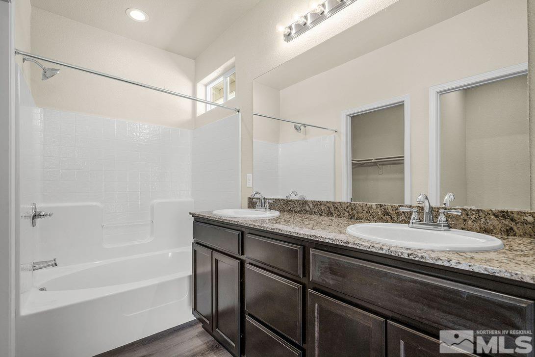 5091 Neumann Drive Reno, NV 89506 - Photo 9 of 18 Photo 11