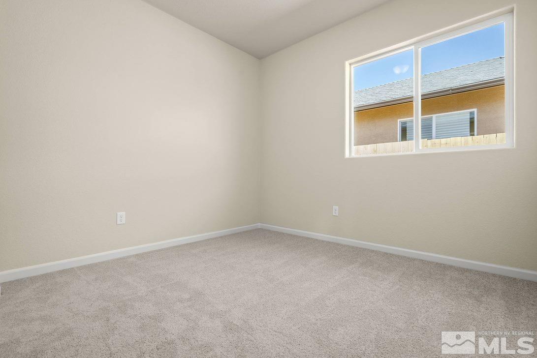 5091 Neumann Drive Reno, NV 89506 - Photo 10 of 18 Photo 12