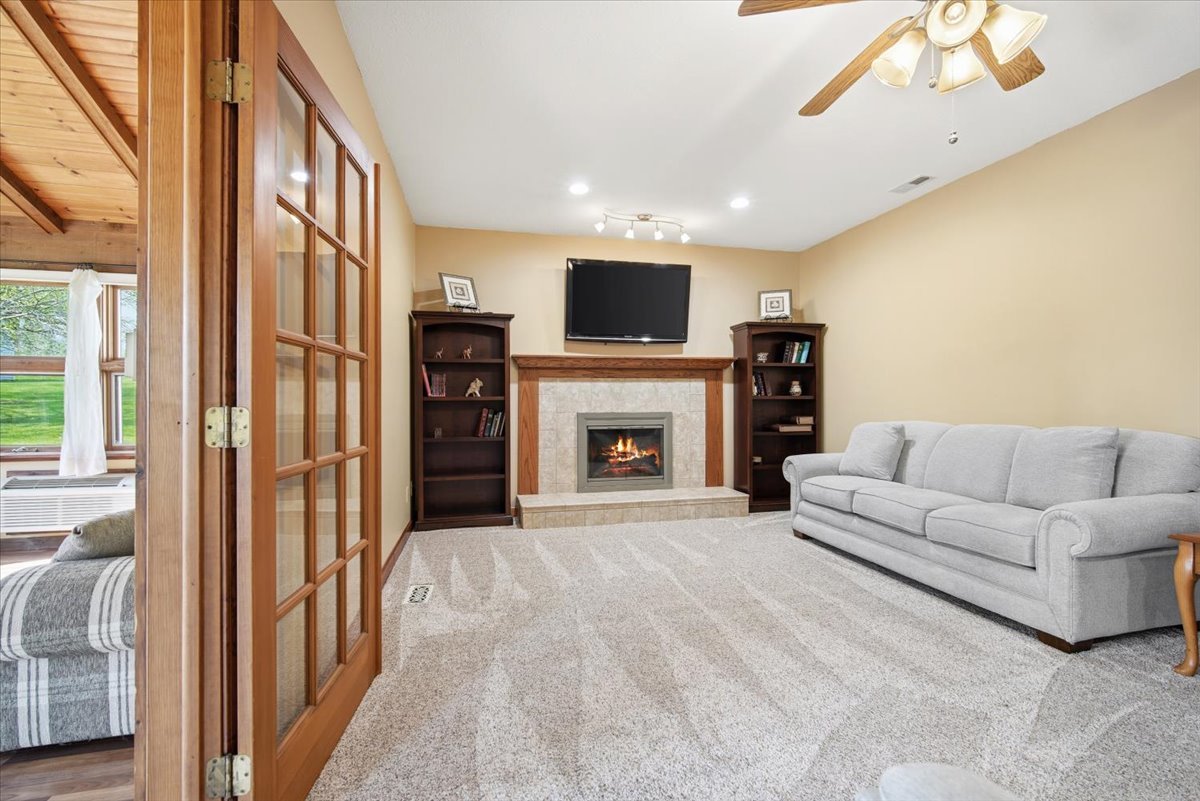 8656 Prairie Trail Bloomington, IL 61705 - Photo 13 of 44