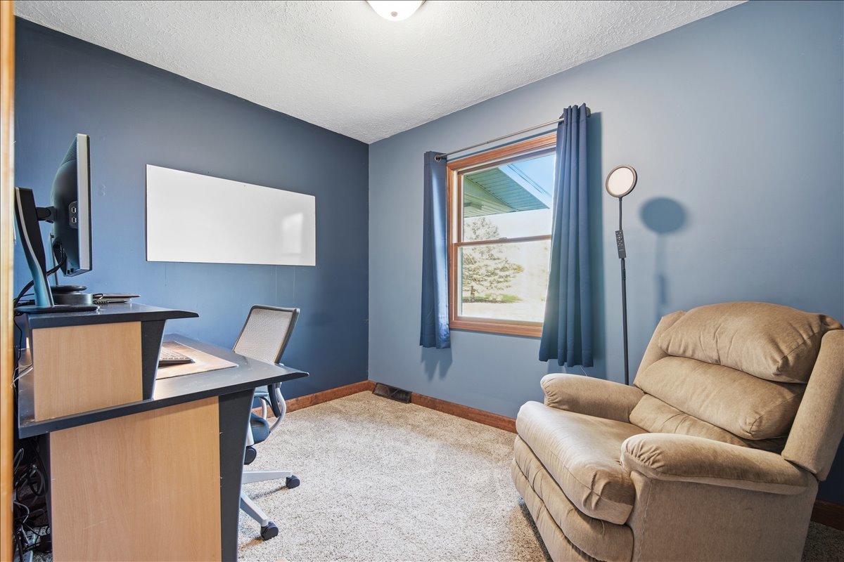 8656 Prairie Trail Bloomington, IL 61705 - Photo 17 of 44