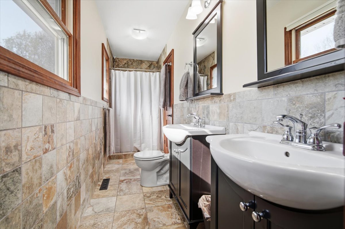 8656 Prairie Trail Bloomington, IL 61705 - Photo 24 of 44