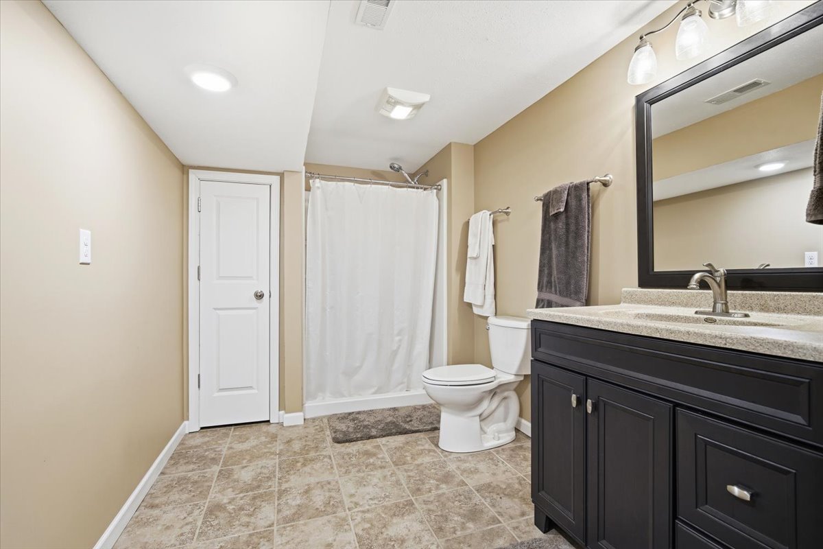 8656 Prairie Trail Bloomington, IL 61705 - Photo 30 of 44