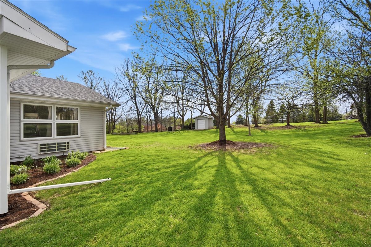 8656 Prairie Trail Bloomington, IL 61705 - Photo 41 of 44