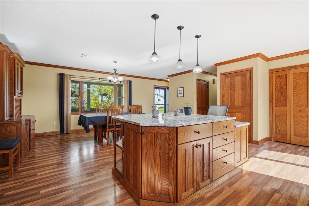 8656 Prairie Trail Bloomington, IL 61705 - Photo 8 of 44