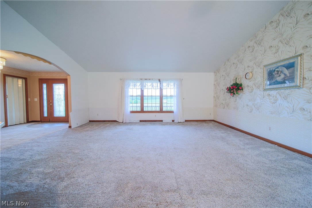 6350 South Columbus Road Shreve, OH 44676 - Photo 8 of 29 Gallery Image 8