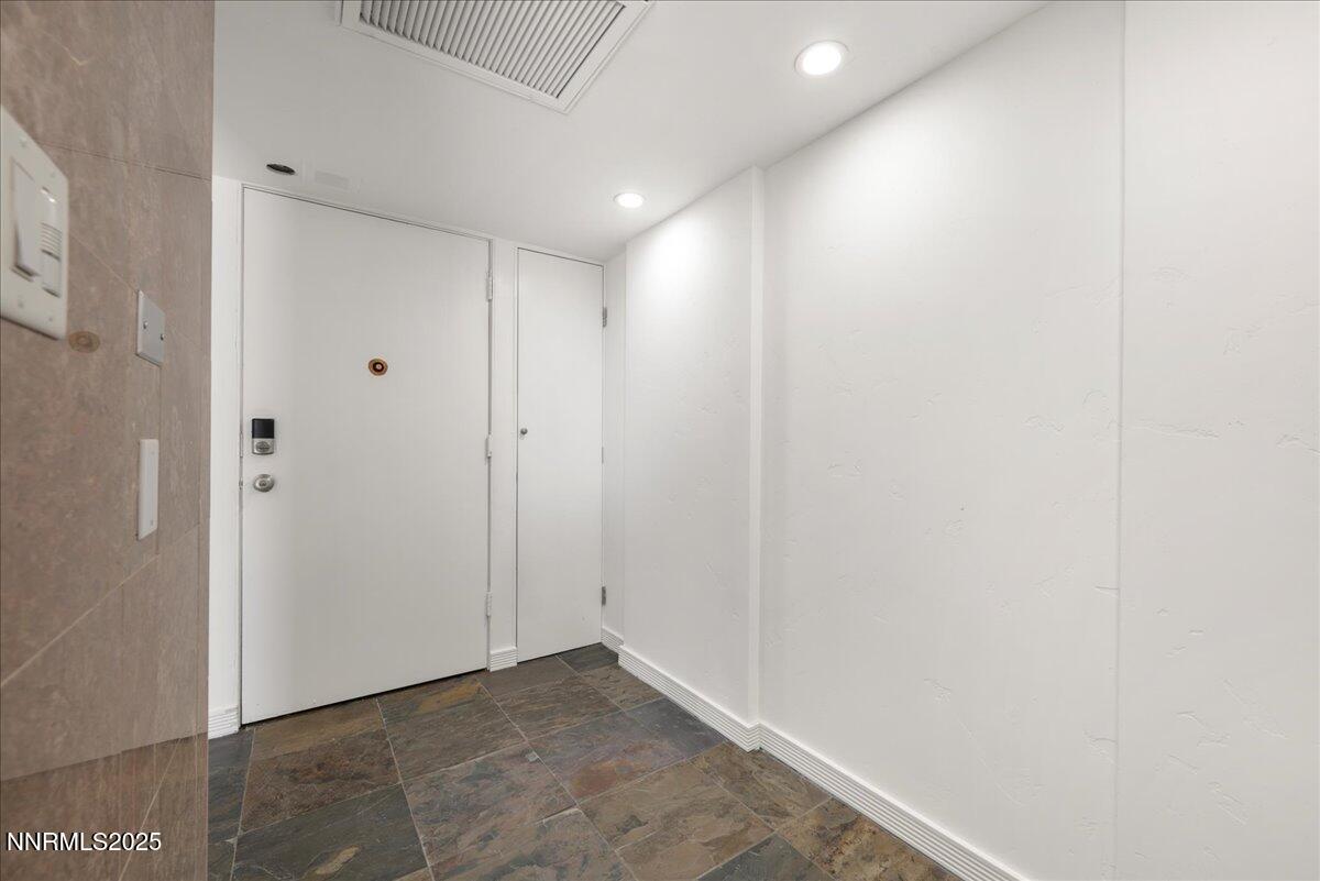 280 Island Avenue, Unit 906 Reno, NV 89501 - Photo 6 of 31 03-DSC_8766