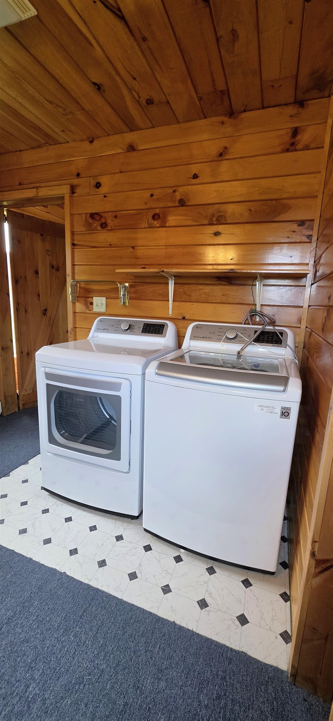 1888 Trucott Road Holland, VT 05830 - Photo 24 of 42