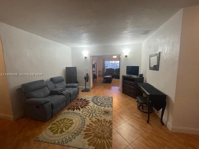 11775 Southwest 173rd Terrace Miami, FL 33177 - Photo 15 of 25 View includes the Florida Room in the back