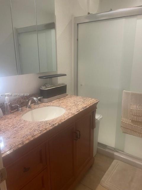 11775 Southwest 173rd Terrace Miami, FL 33177 - Photo 10 of 25 Bathroom-View #1