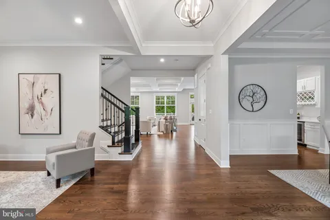 $2,400,000 | 2336 North Oak Street, Falls Church, VA 22046