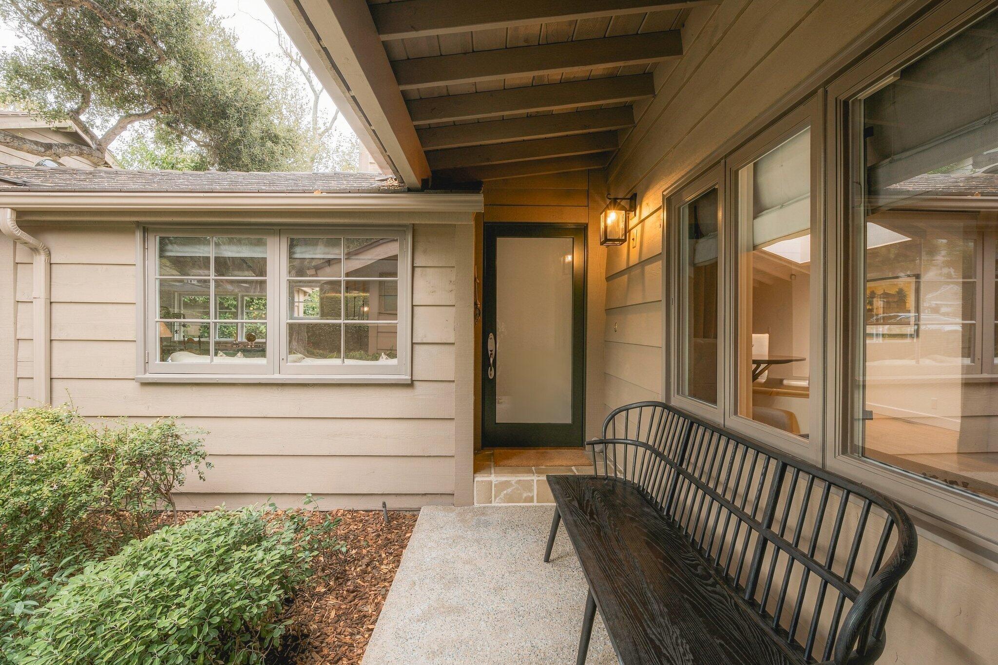1515 East Valley Road, Unit C Montecito, CA 93108 - Photo 5 of 24 Entry