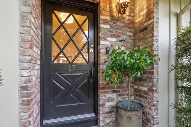 $675,000 | 47 Redwood Avenue, Unit 17, Corte Madera, CA 94925
