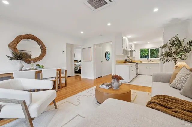 $675,000 | 47 Redwood Avenue, Unit 17, Corte Madera, CA 94925