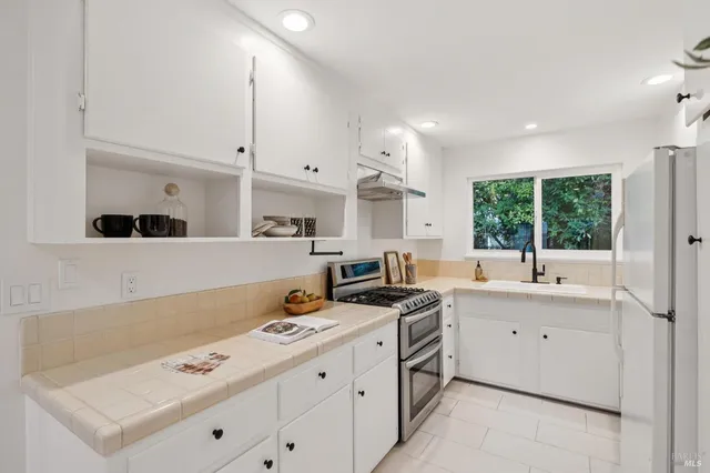 $675,000 | 47 Redwood Avenue, Unit 17, Corte Madera, CA 94925