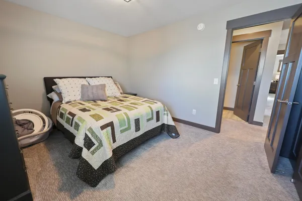 $524,900 | 433 60th Avenue Southeast, St. Cloud, MN 56304