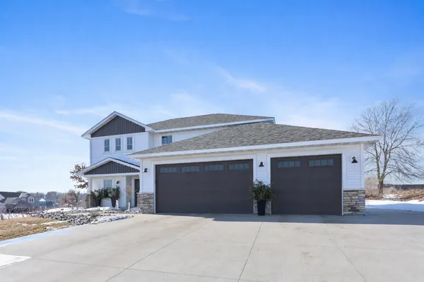 $524,900 | 433 60th Avenue Southeast, St. Cloud, MN 56304