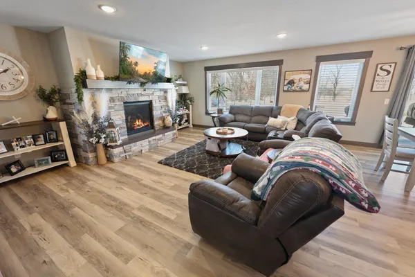 $524,900 | 433 60th Avenue Southeast, St. Cloud, MN 56304