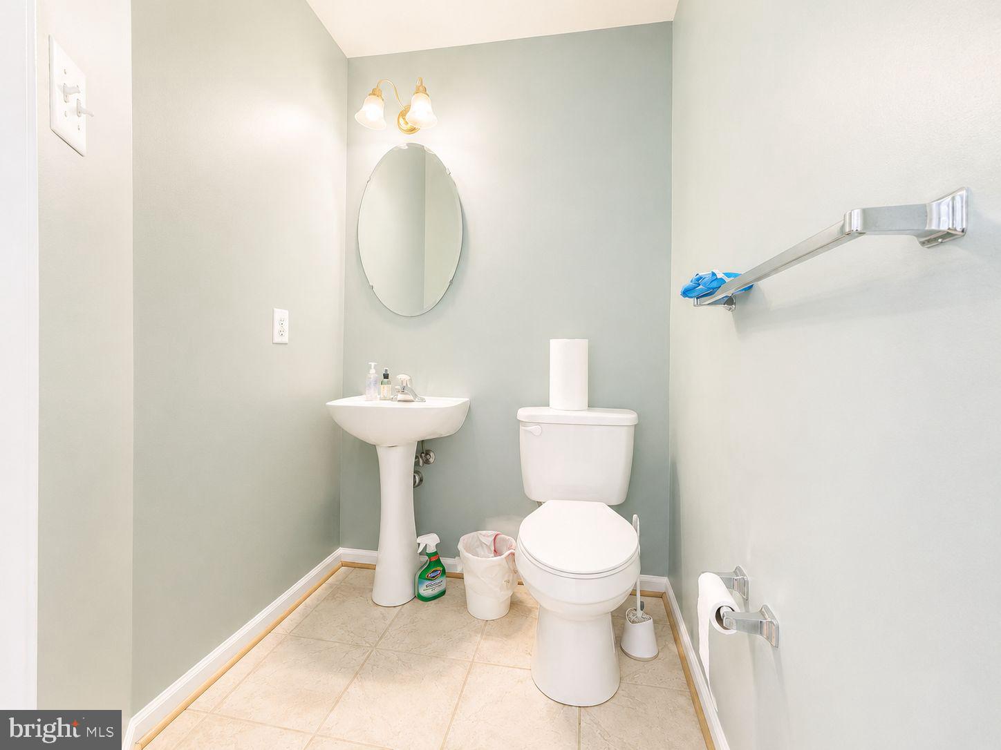 10417 Heathside Way Potomac, MD 20854 - Photo 8 of 29