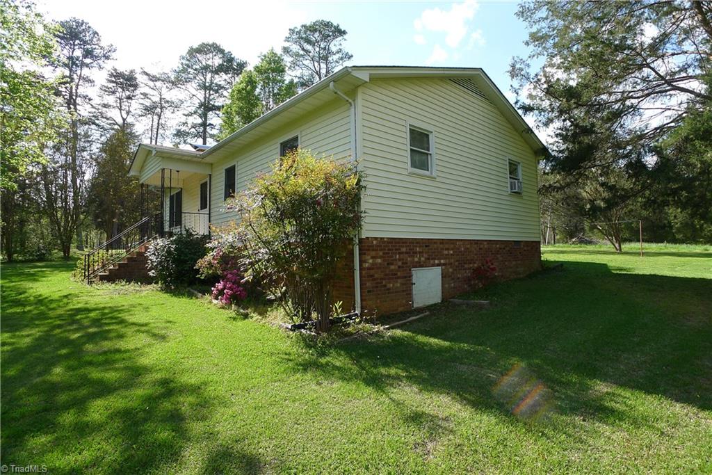 1036 Pine Ridge Road Mocksville, NC 27028 - Photo 2 of 25 Gallery Image 2