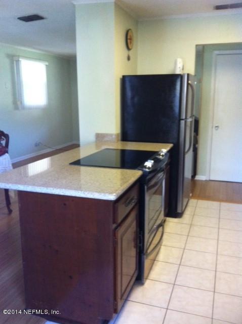 7619 Gordean Road Jacksonville, FL 32221 - Photo 13 of 27 Kitchen 4
