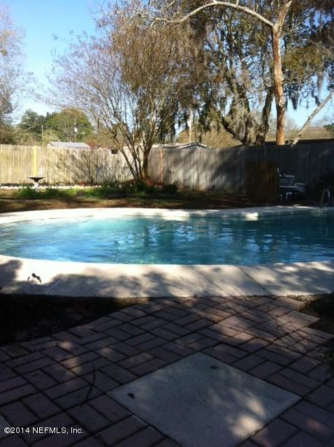 7619 Gordean Road Jacksonville, FL 32221 - Photo 3 of 27 Pool & Backyard