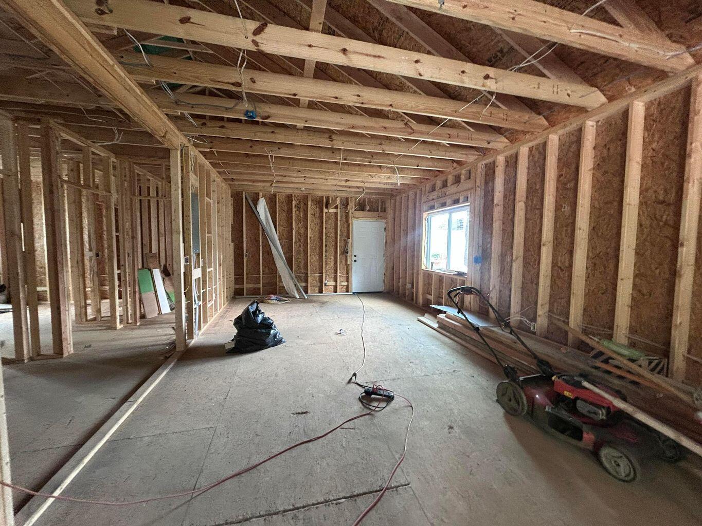 3043 McGuffey Road Columbus, OH 43224 - Photo 8 of 15 20250707023856734376000000-o
