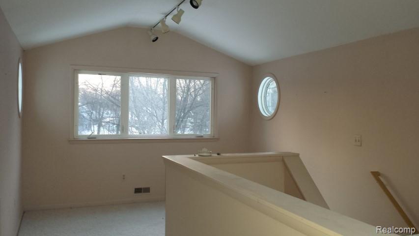3263 Harvard Road Royal Oak, MI 48073 - Photo 19 of 34 2014-02-12 17.50