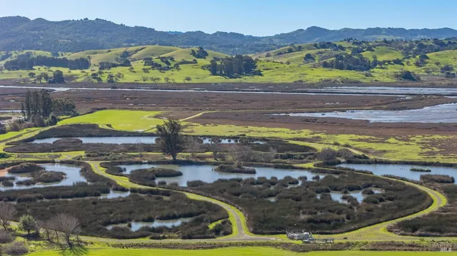$1,795,000 | 3957 Lakeville Highway, Petaluma, CA 94954