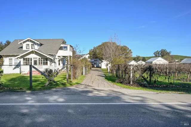 $1,795,000 | 3957 Lakeville Highway, Petaluma, CA 94954