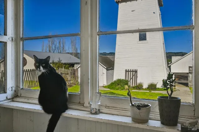 $1,795,000 | 3957 Lakeville Highway, Petaluma, CA 94954