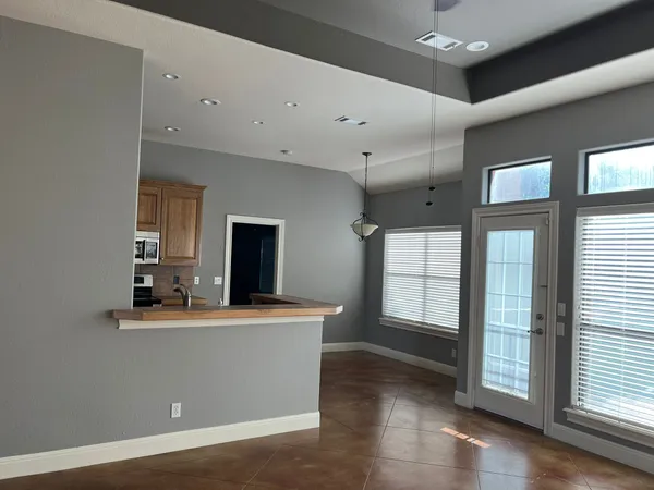 $2,900 | 2102 Crazyhorse Pass, Austin, TX 78734