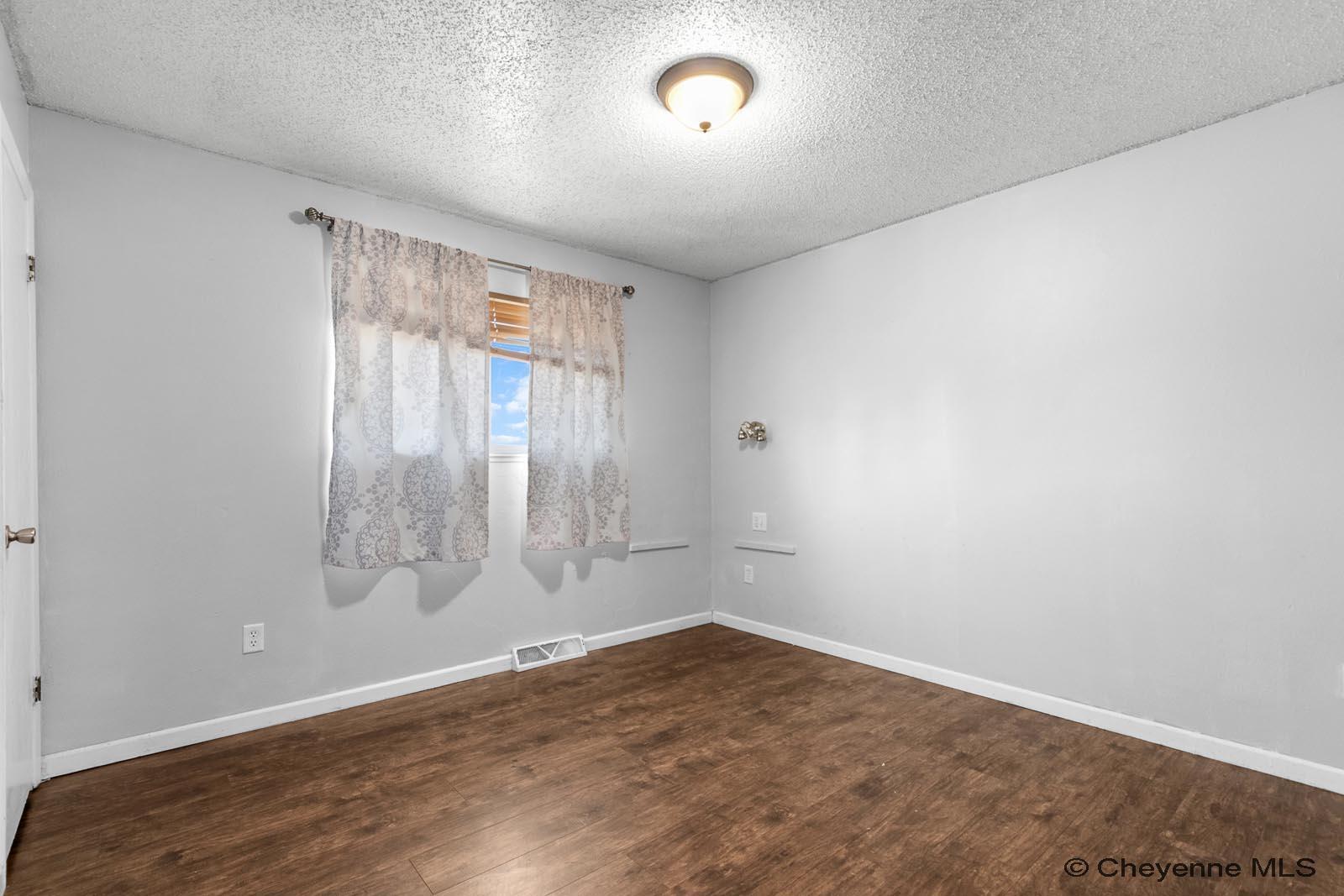 161 Rio Verde Circle Cheyenne, WY 82001 - Photo 16 of 30 Gallery Image 16