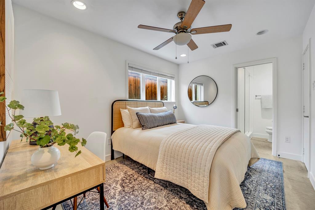 4964 Flitwick Court Dallas, TX 75204 - Photo 7 of 29