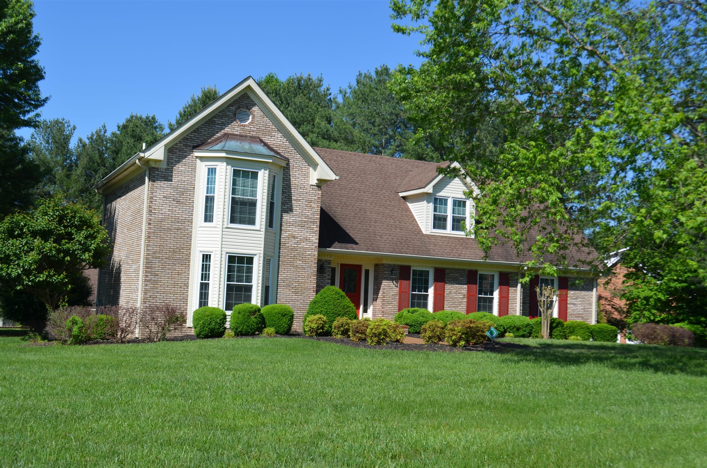 608 Cornwall Road Clarksville, TN 37043 - Photo 1 of 30 Gallery Image 1