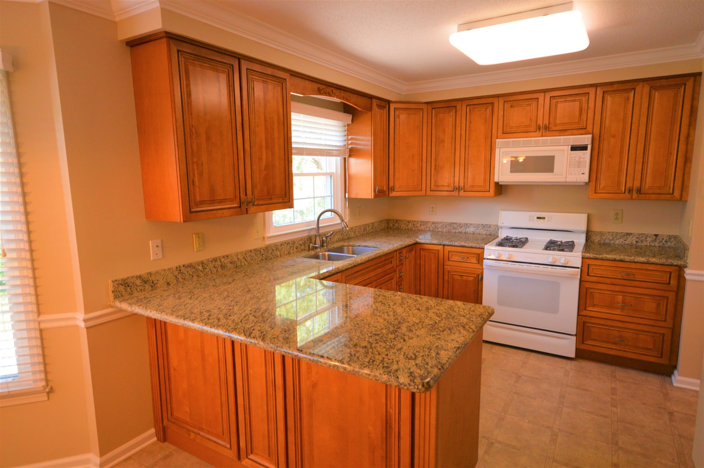 608 Cornwall Road Clarksville, TN 37043 - Photo 13 of 30 Gallery Image 13