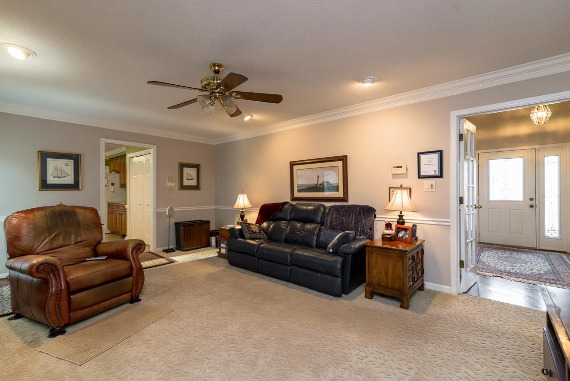608 Cornwall Road Clarksville, TN 37043 - Photo 8 of 30 Gallery Image 8