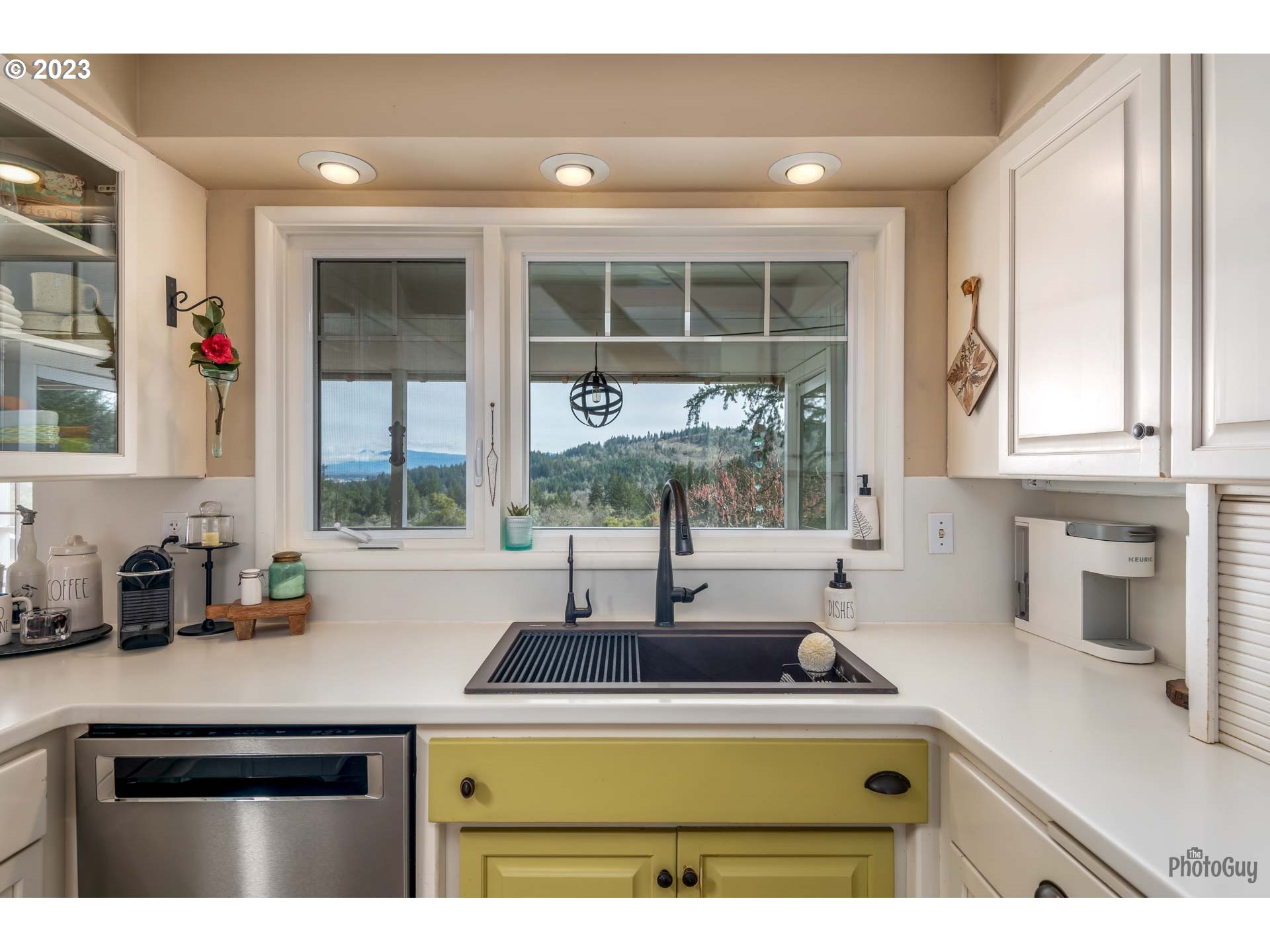 29670 Kloutz Road Eugene, OR 97405 - Photo 10 of 47 Gallery Image 10