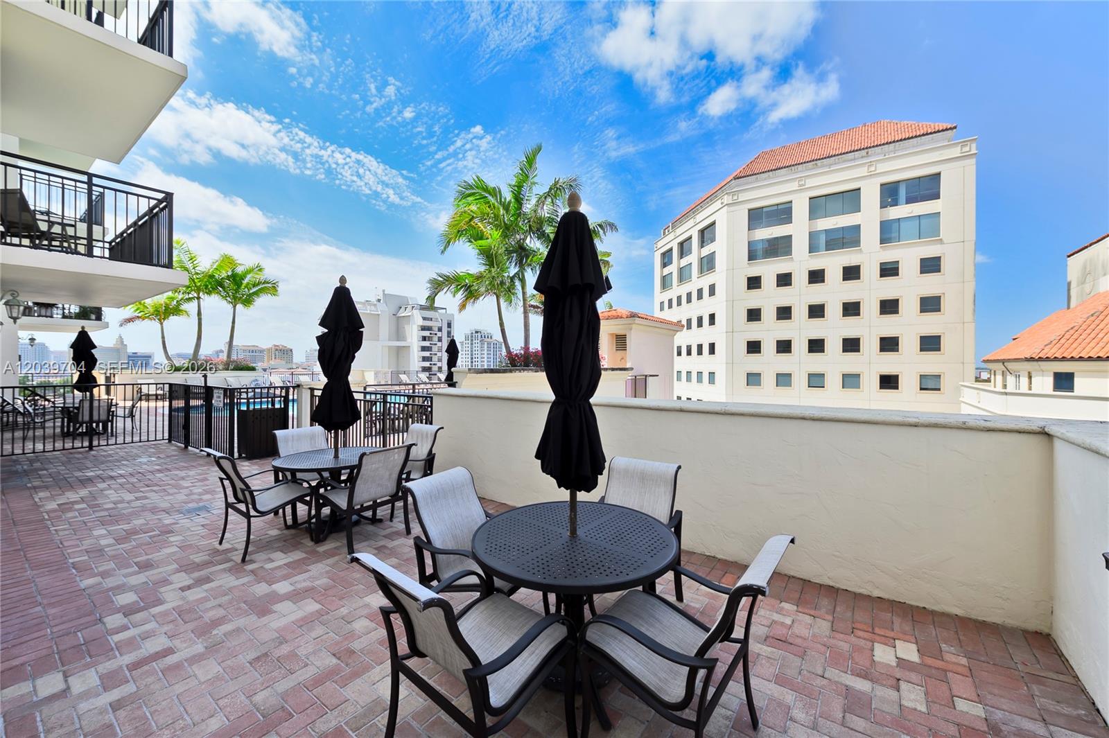 888 Douglas Road, Unit 910 Coral Gables, FL 33134 - Photo 30 of 32