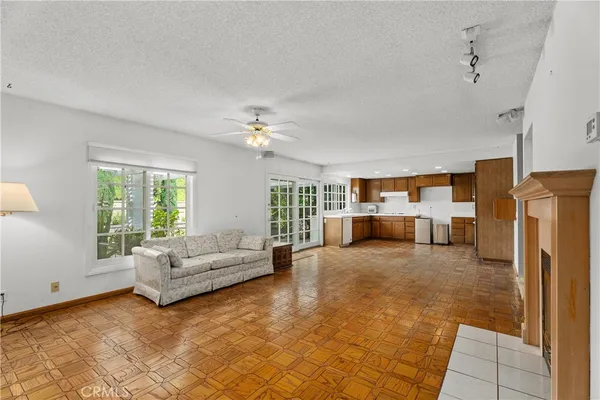 $1,100,000 | 22611 Demasia, Mission Viejo, CA 92691