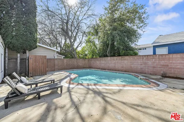 $925,000 | 15712 Stare Street, North Hills, CA 91343