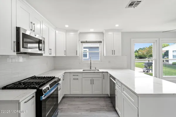 $371,500 | 93 Paradise Boulevard, Toms River, NJ 08757