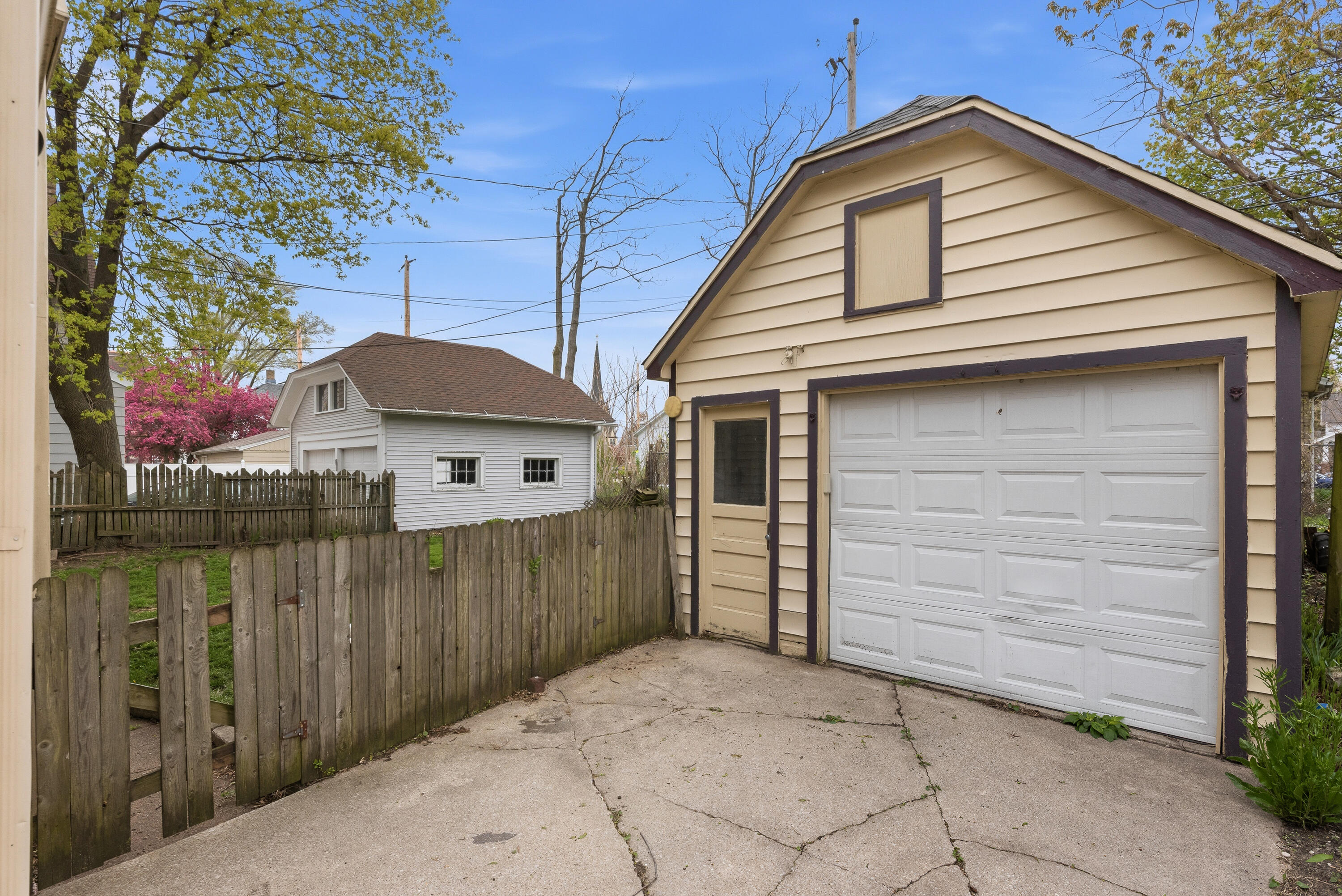 1612 North Main Street Racine, WI 53402 - Photo 31 of 35 1612 N Main St-4