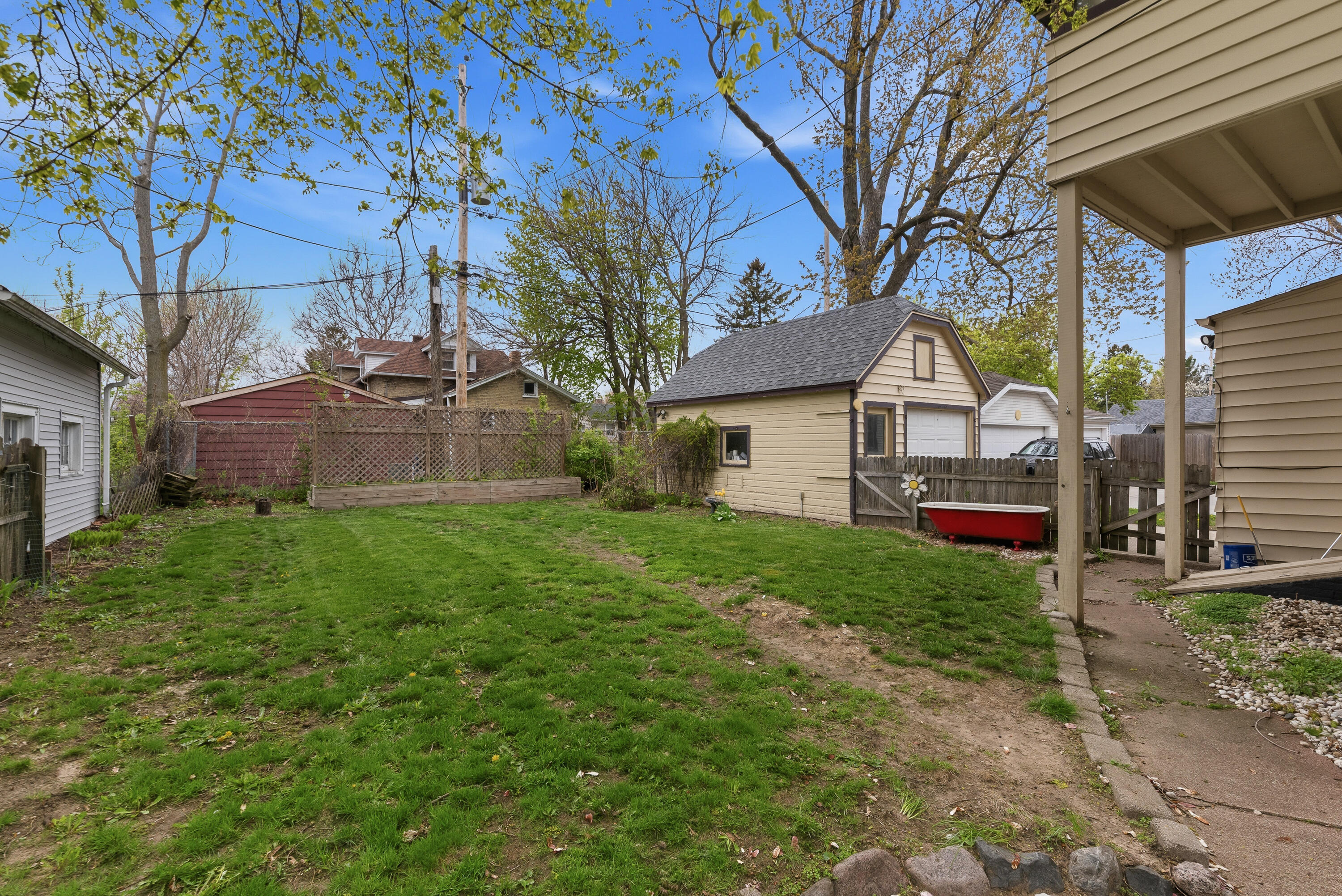 1612 North Main Street Racine, WI 53402 - Photo 34 of 35 1612 N Main St-7