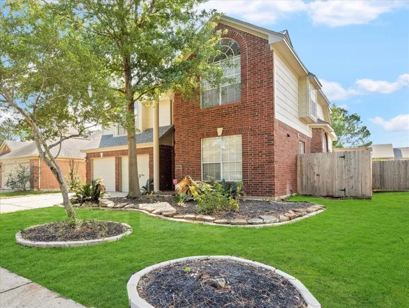$399,999 | 7042 River Garden Drive, Houston, TX 77095
